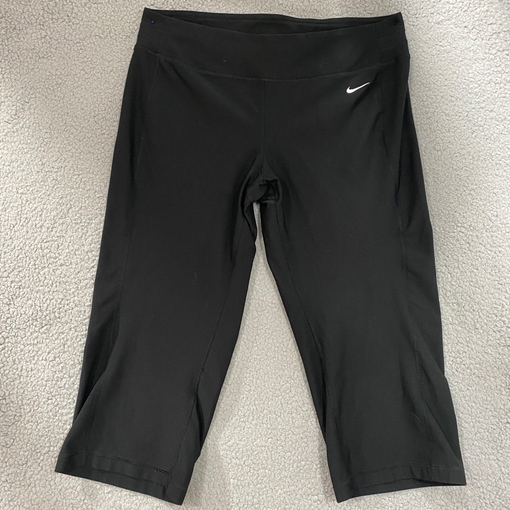 Nike Logo Activewear High-Waist Leggings Womens Black Crop Capri Dri-Fit Size M